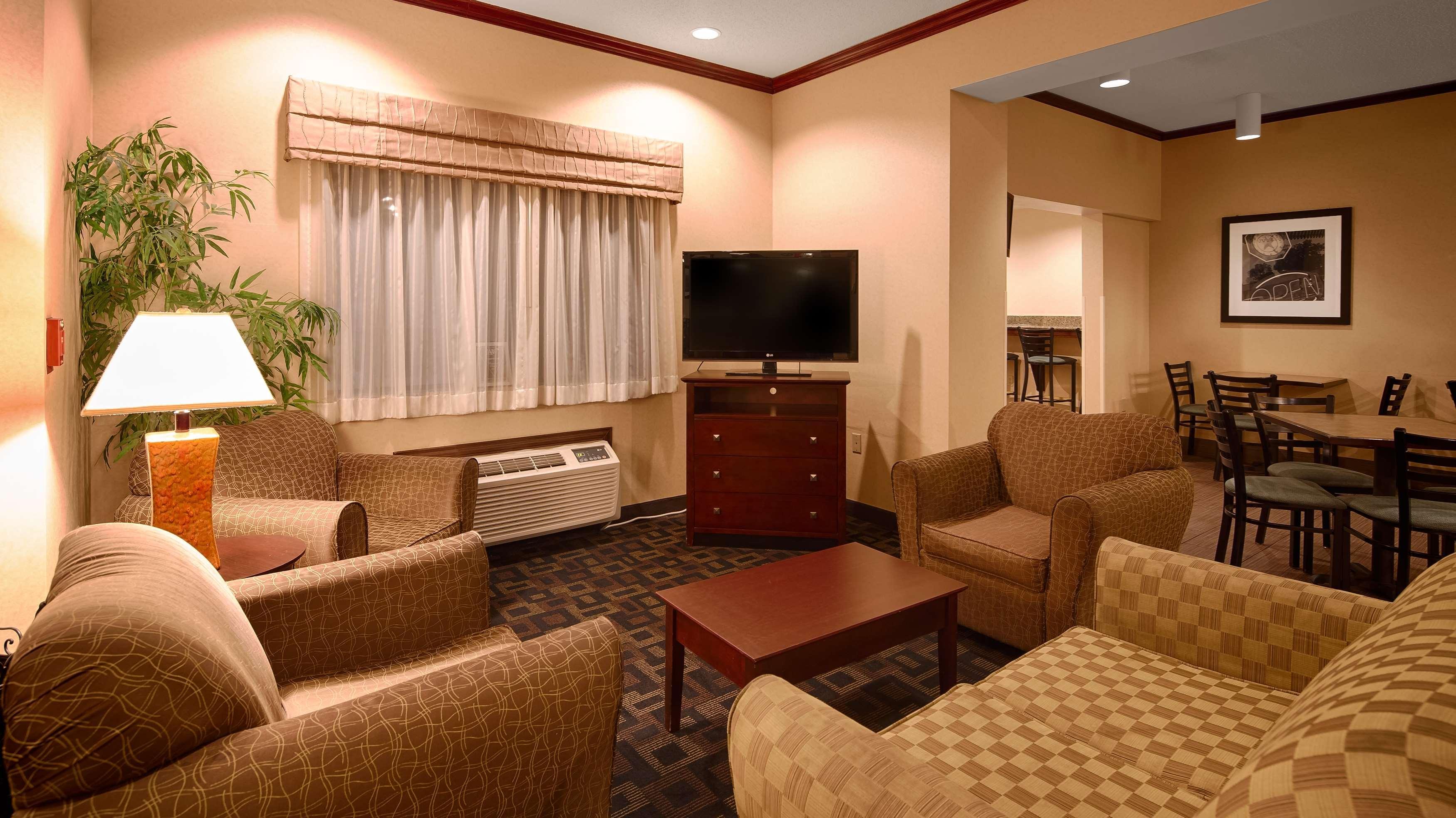Best Western Plus Executive Inn St. Marys Exteriér fotografie